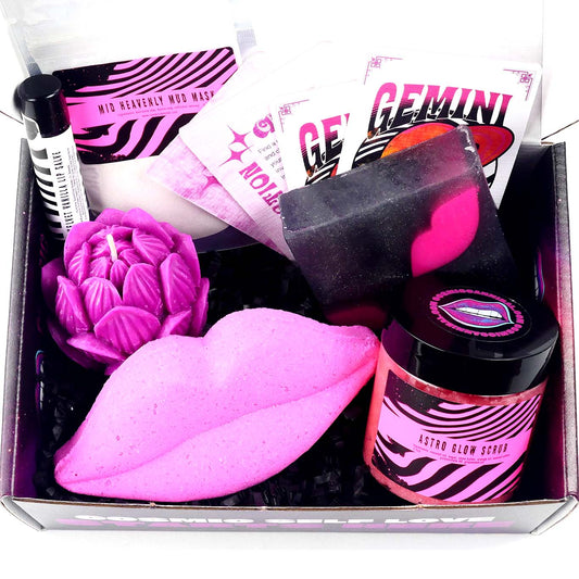 COSMIC KISS Self-Care Gift Box